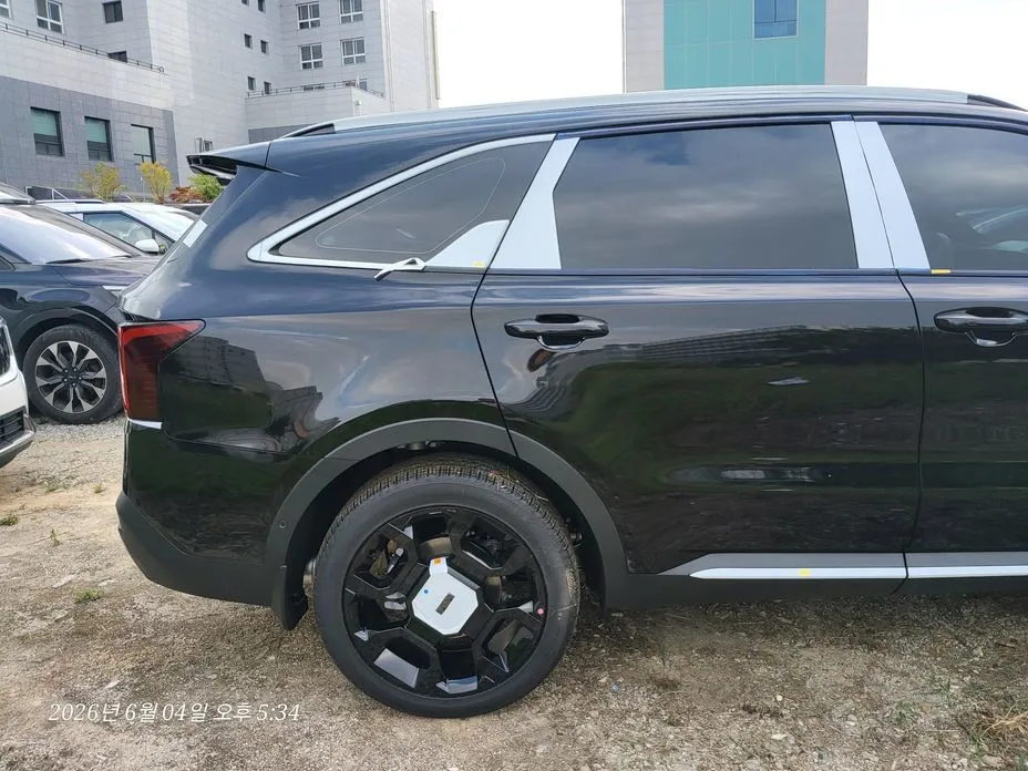 Kia Sorento — фото 6