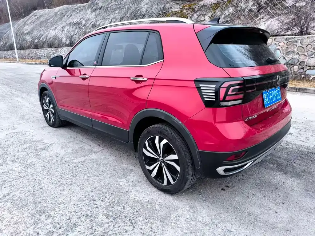 Volkswagen T-Cross — фото 8