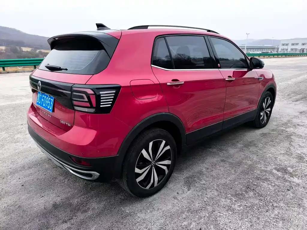 Volkswagen T-Cross — фото 7
