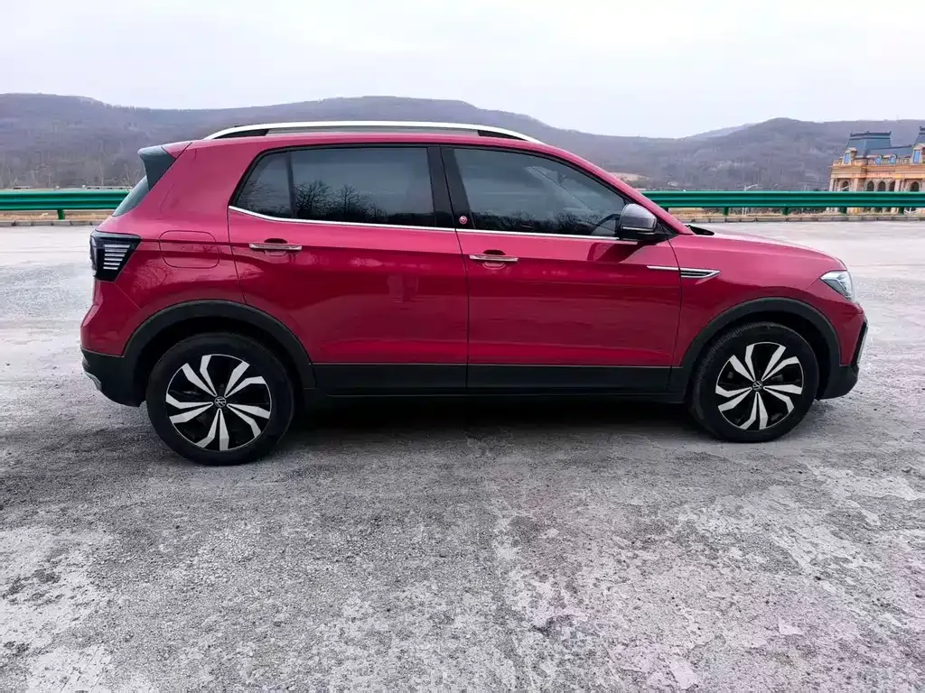 Volkswagen T-Cross — фото 3
