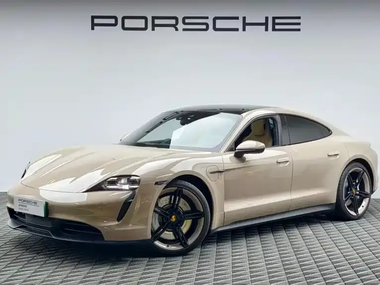 Porsche Taycan — фото 1