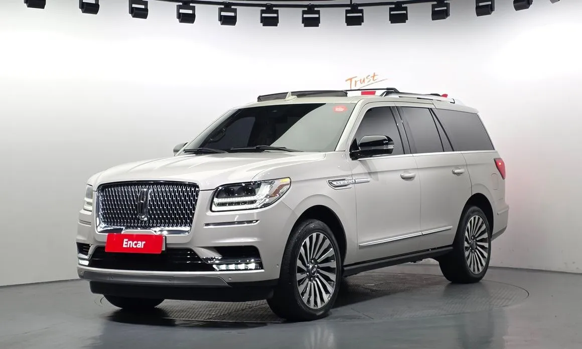 Lincoln Navigator — фото 1