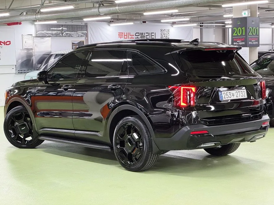 Kia Sorento — фото 8