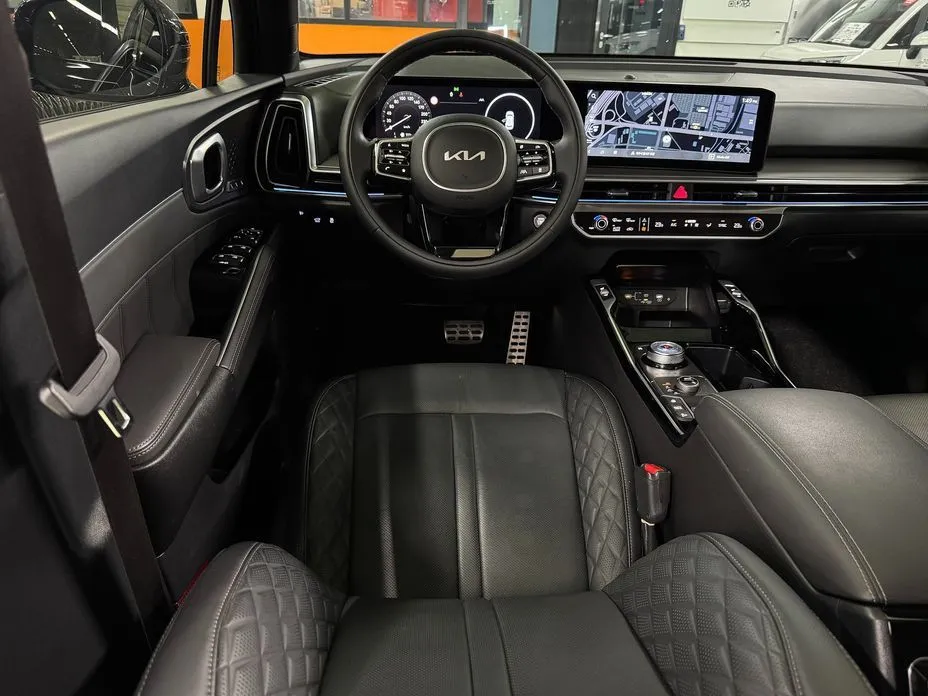 Kia Sorento — фото 7