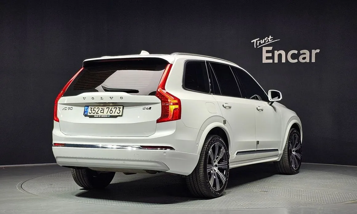 Volvo XC90 — фото 6