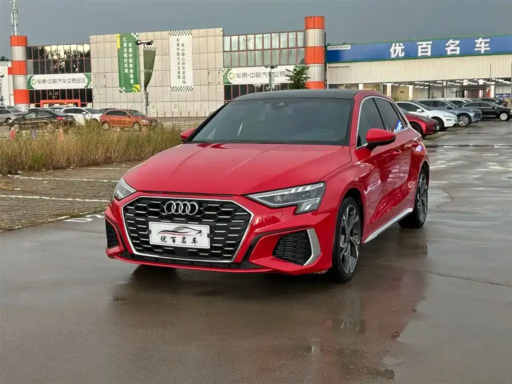 Audi A3 — фото 1