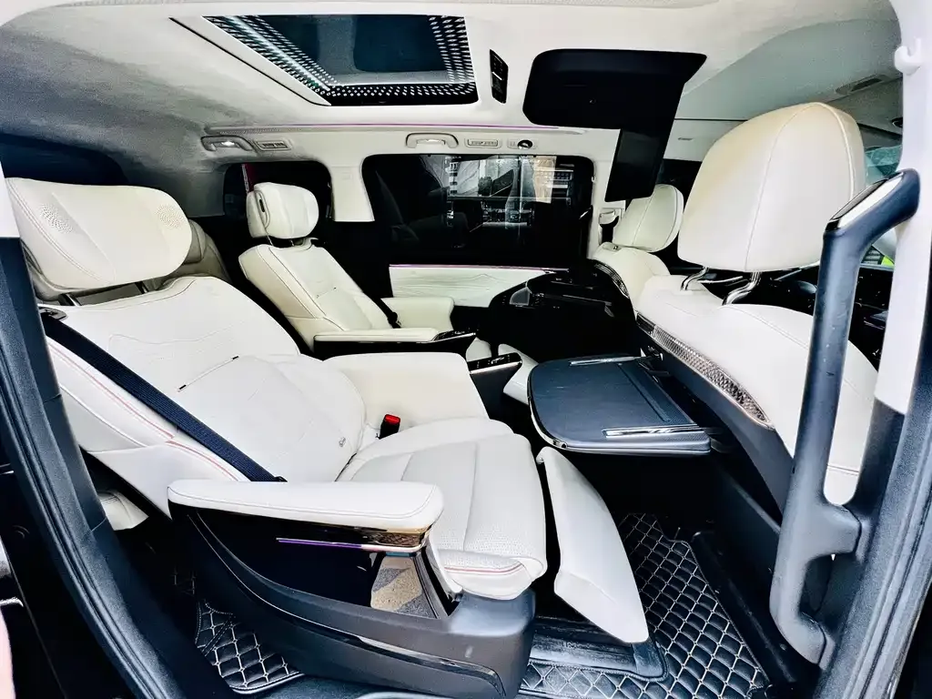 GAC Motor Trumpchi E9 — фото 10