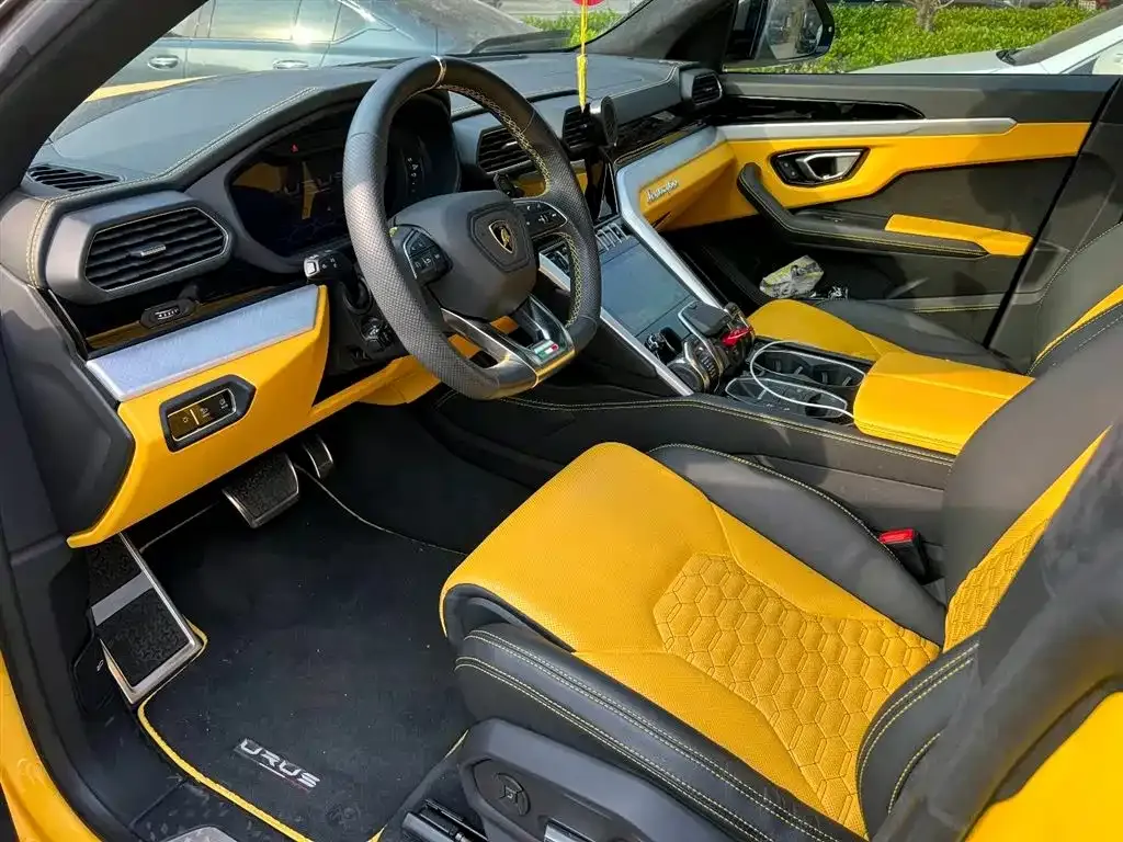 Lamborghini Urus — фото 4