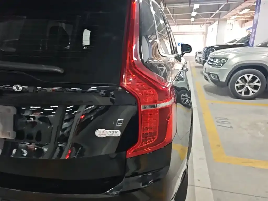 Volvo XC90 — фото 2