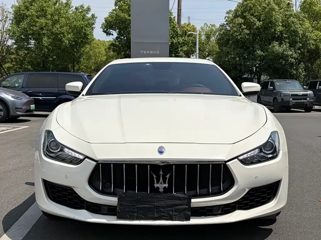 Maserati Ghibli — фото 10