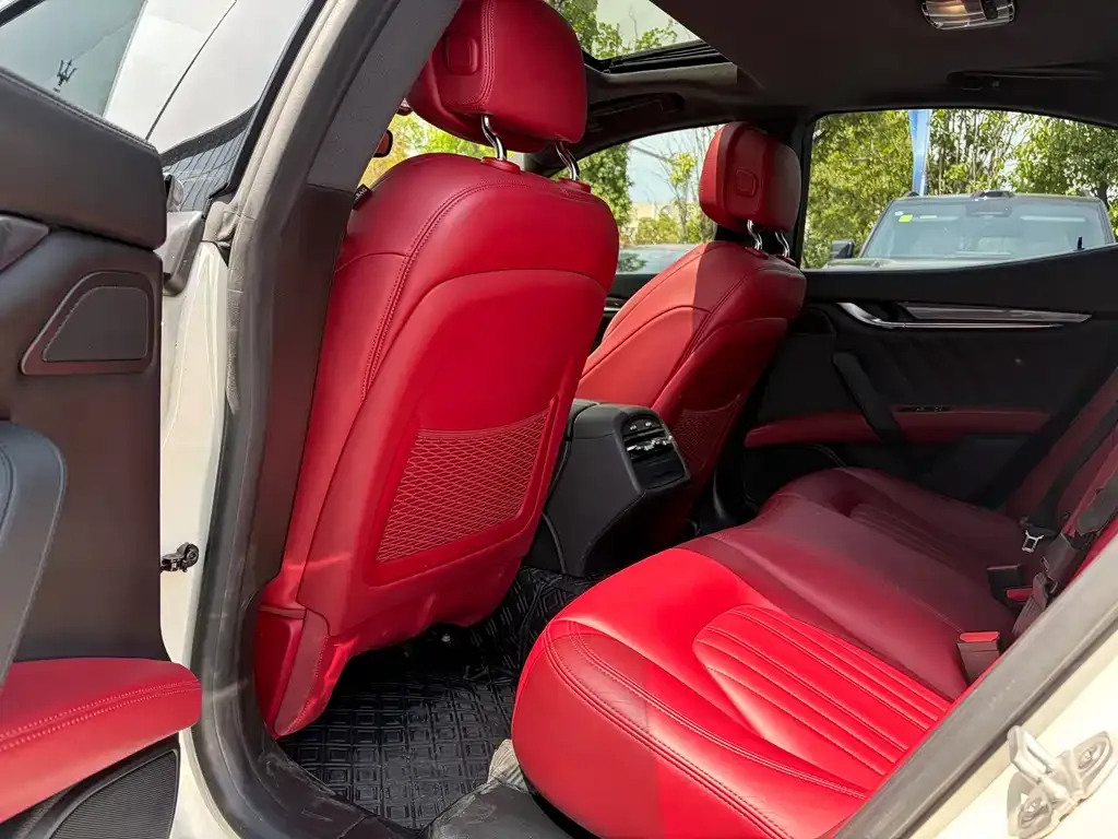 Maserati Ghibli — фото 7