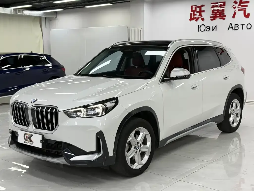 BMW X1 — фото 1