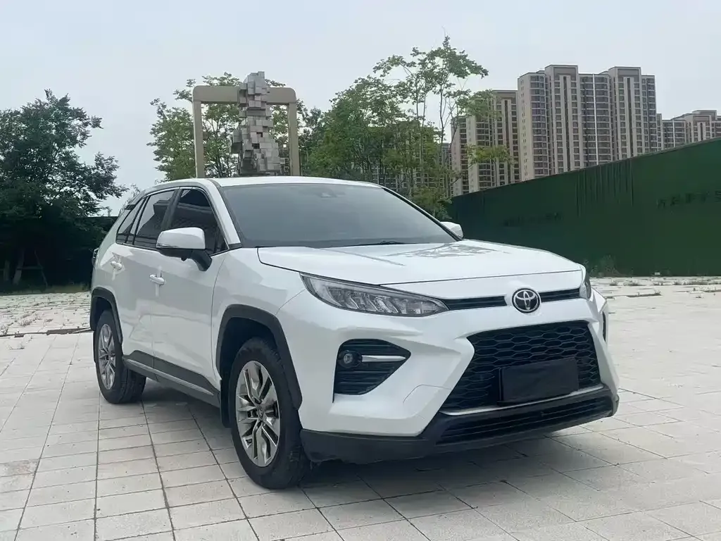 Toyota Wildlander — фото 2