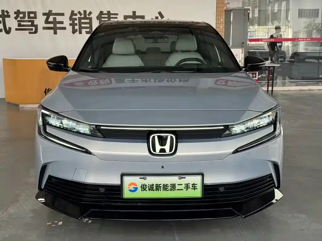Honda e:NP2 — фото 8