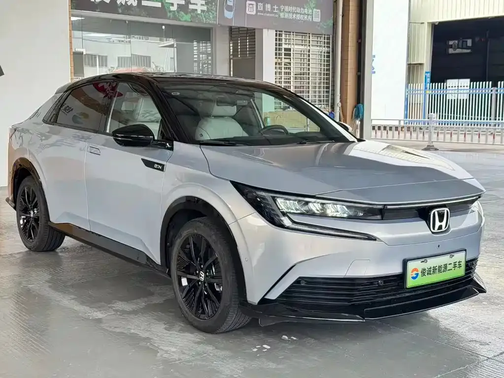 Honda e:NP2 — фото 5
