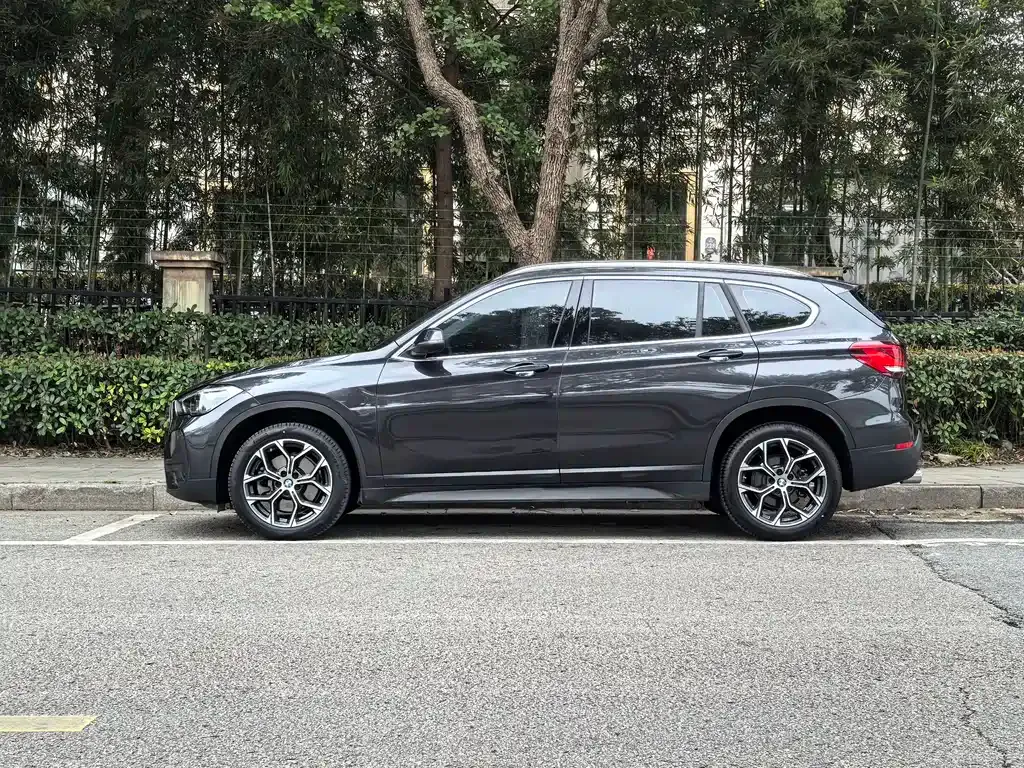 BMW X1 — фото 10