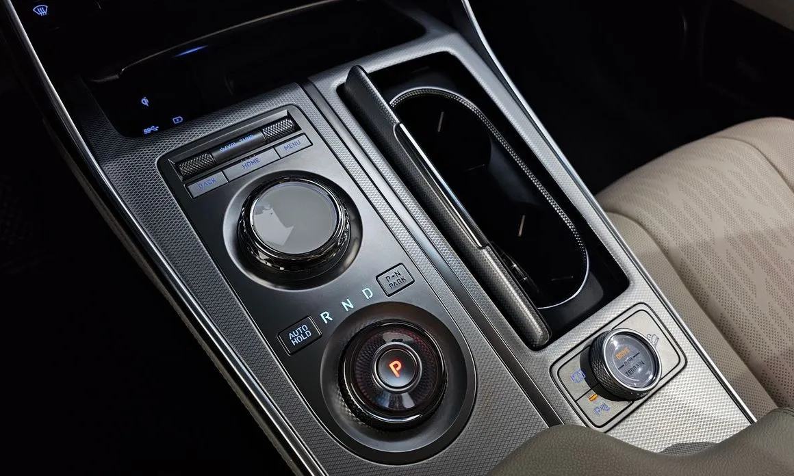 Genesis GV80 — фото 10