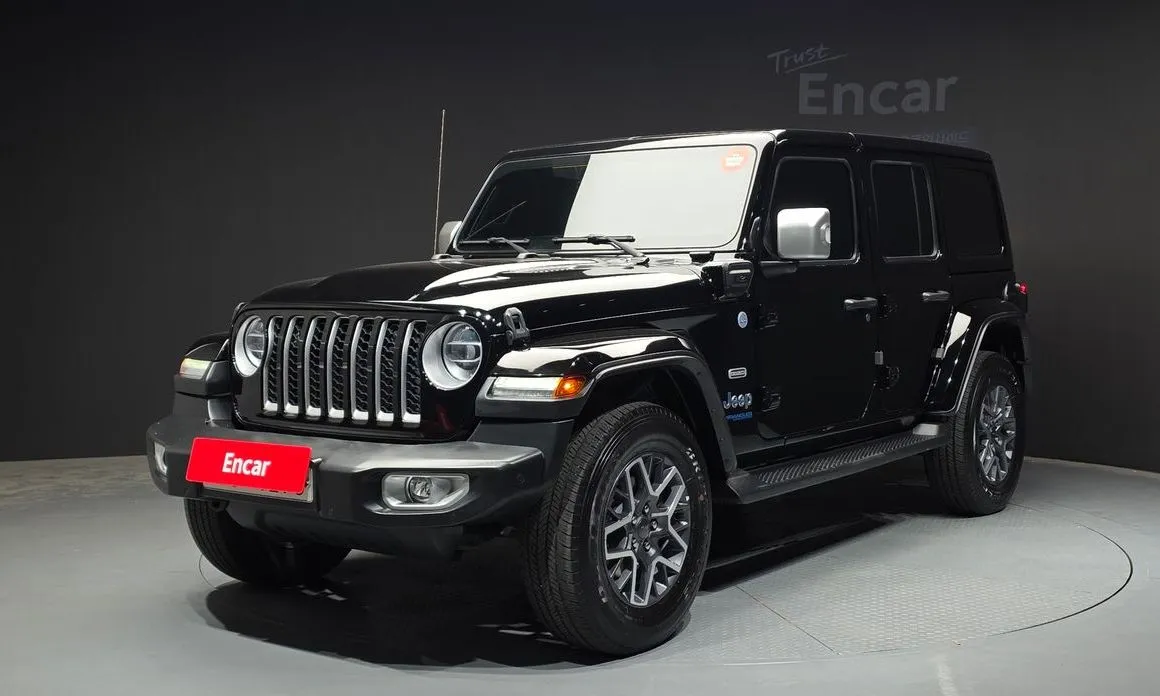 Jeep Wrangler — фото 1
