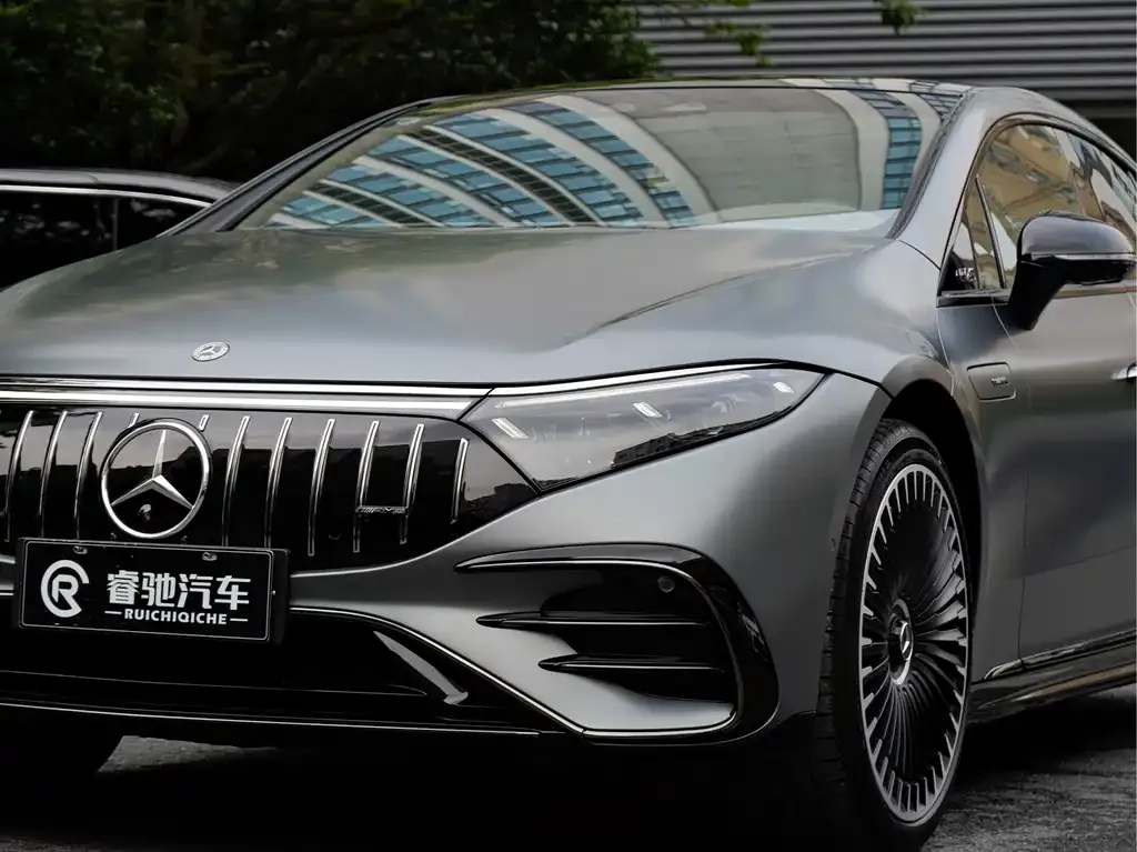 Mercedes-Benz EQS AMG — фото 2