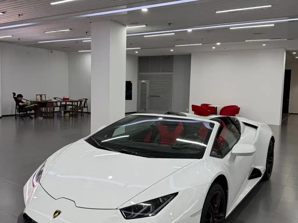 Lamborghini Huracan — фото 1