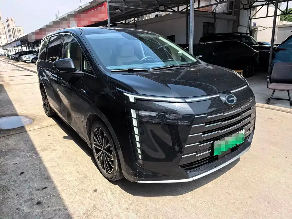 GAC Motor 传祺E8 PHEV — фото 1