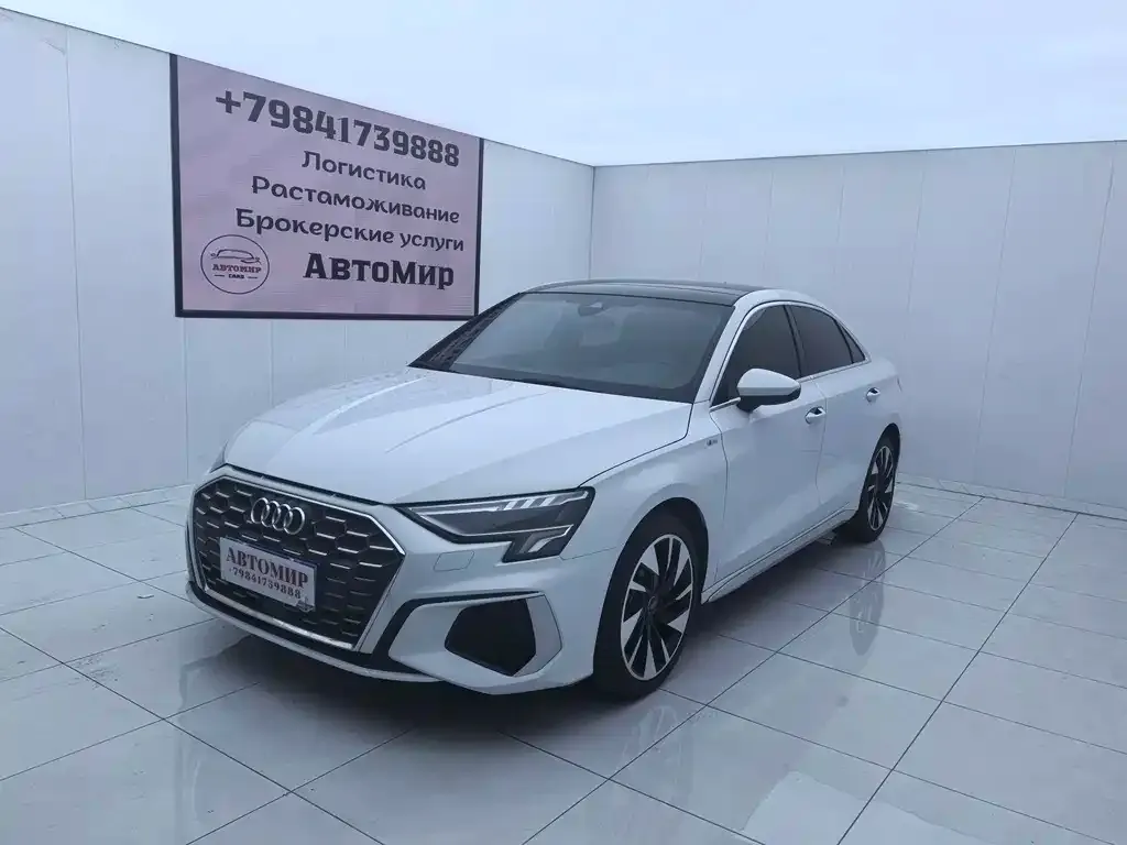 Audi A3 — фото 1