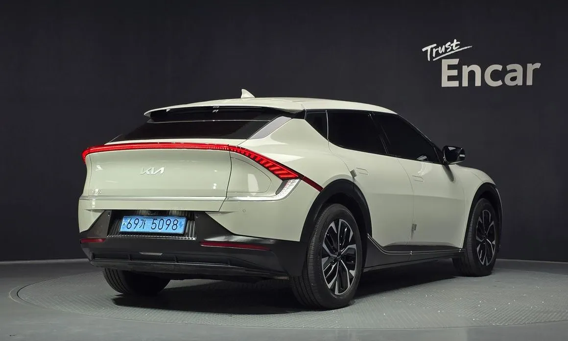 Kia EV6 — фото 2