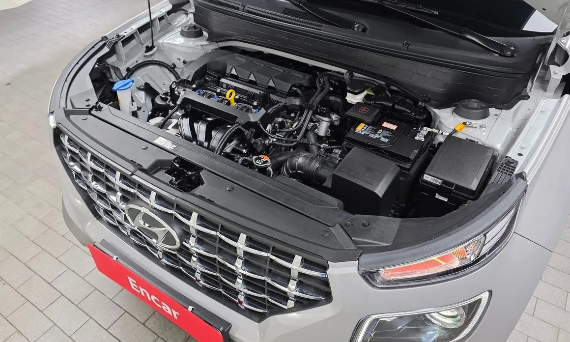 Hyundai Venue — фото 8