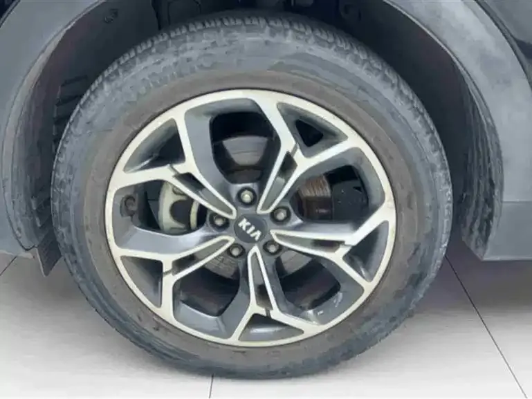 Kia KX5 — фото 6