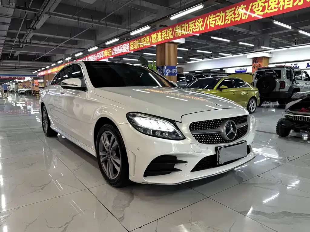Mercedes-Benz C-Class — фото 1