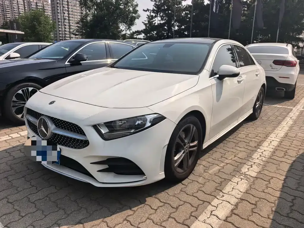 Mercedes-Benz A-Class — фото 1