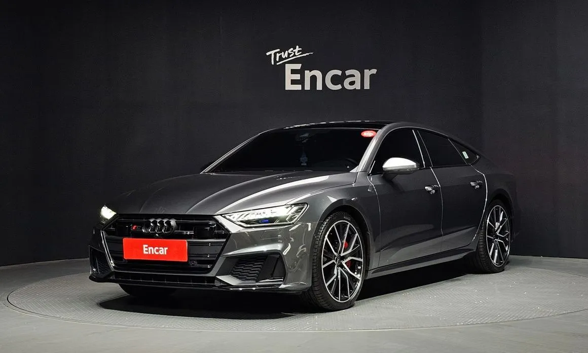 Audi S7 — фото 1