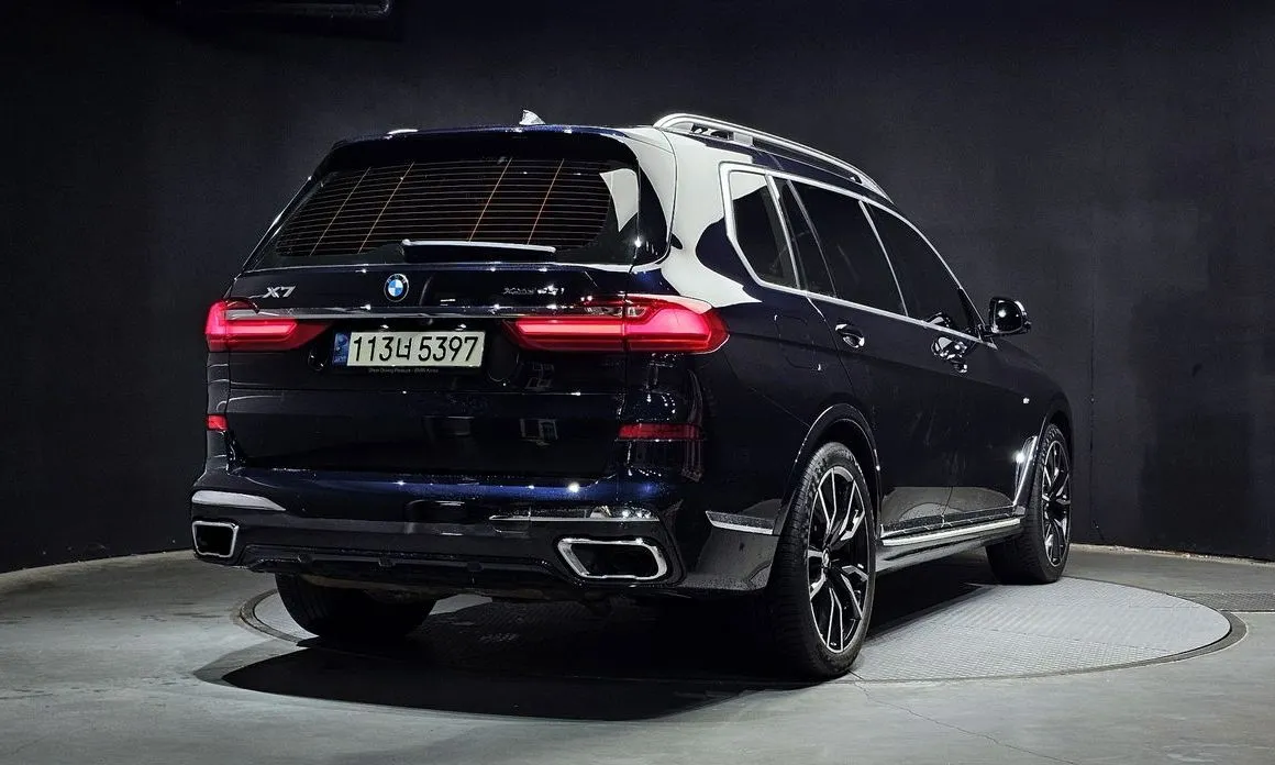 BMW X7 — фото 8