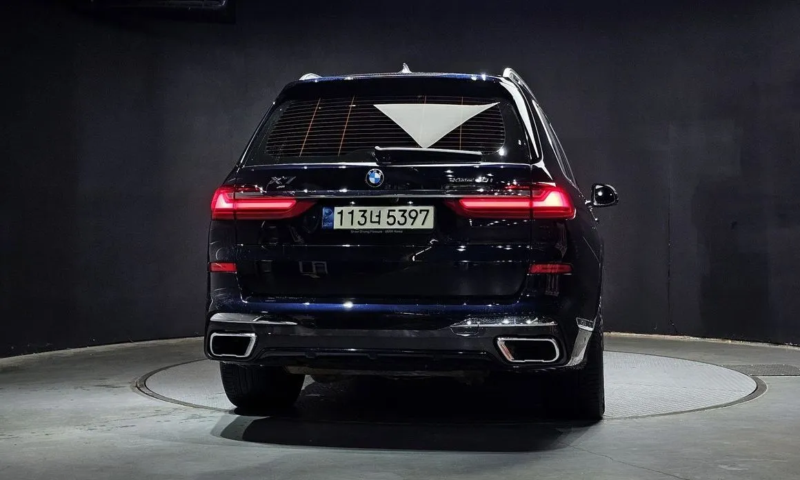 BMW X7 — фото 2
