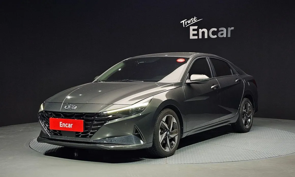 Hyundai AVANTE — фото 1