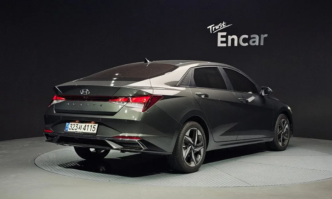 Hyundai AVANTE — фото 5