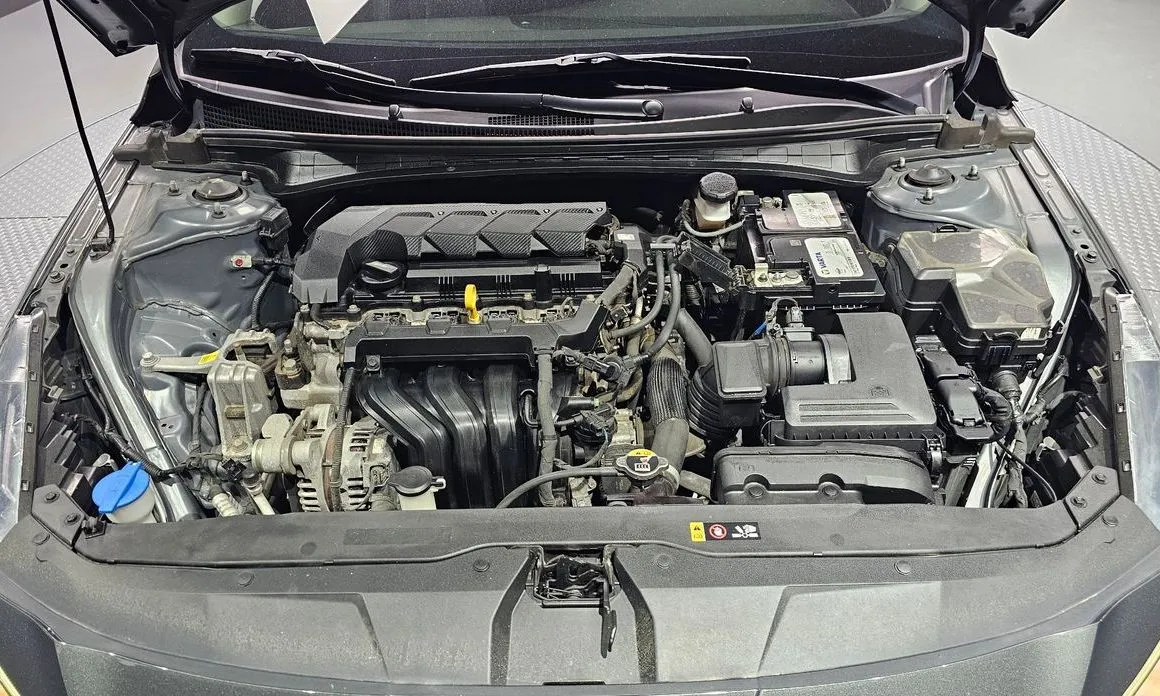 Hyundai AVANTE — фото 10