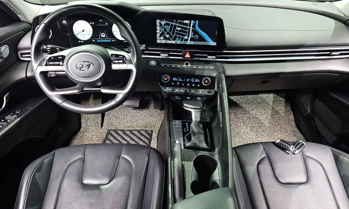 Hyundai AVANTE — фото 8