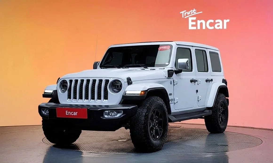 Jeep Wrangler — фото 1