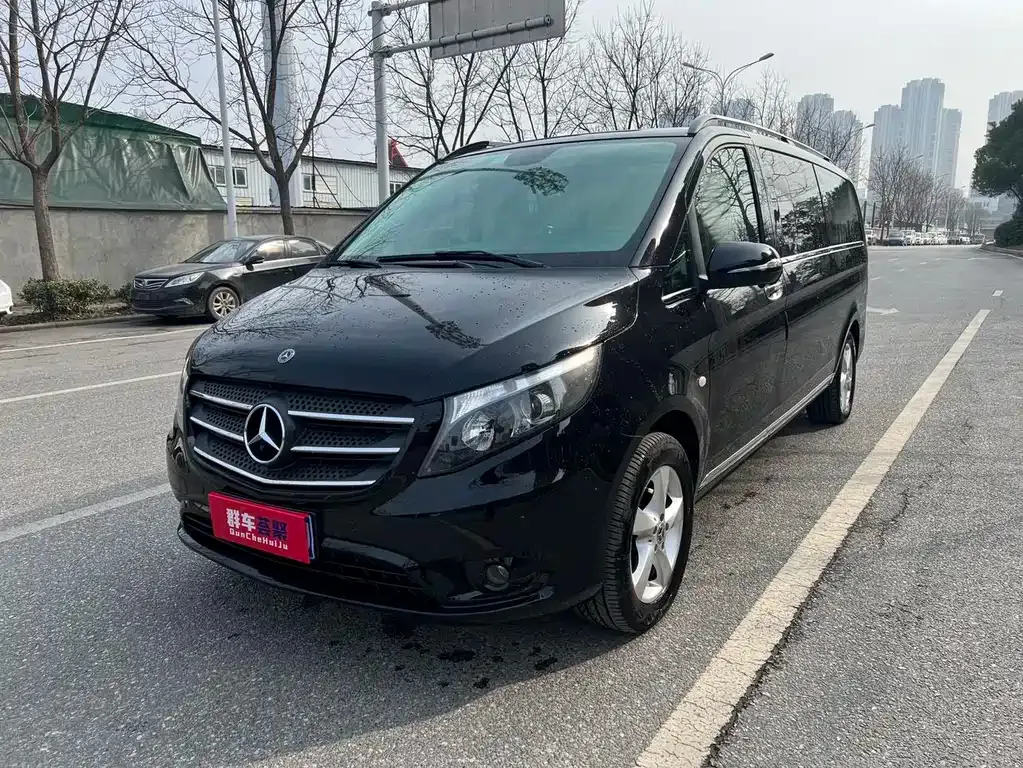 Mercedes-Benz Vito — фото 1