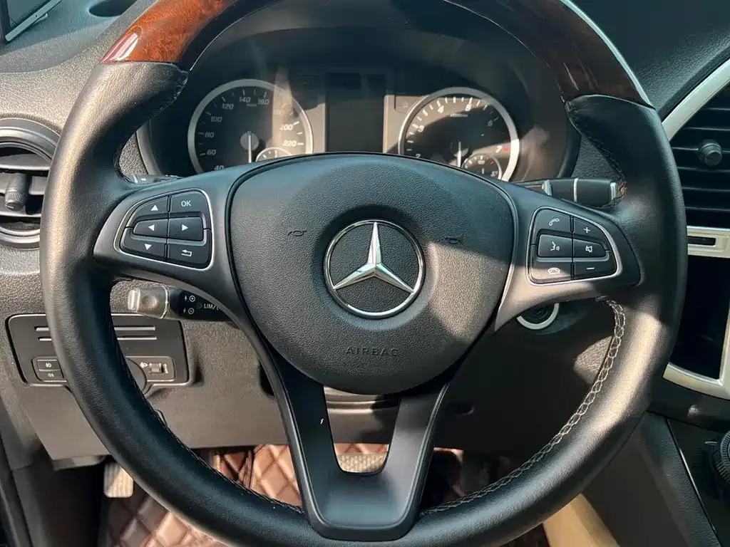 Mercedes-Benz Vito — фото 6