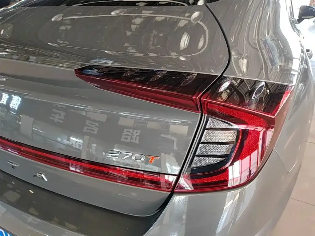 Hyundai Sonata — фото 9