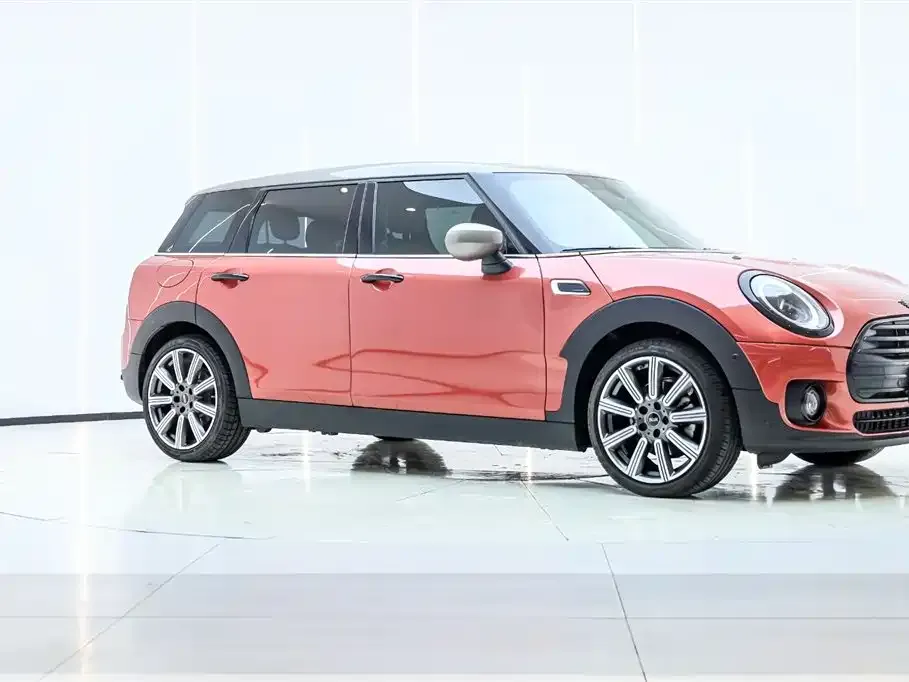 MINI Clubman — фото 3