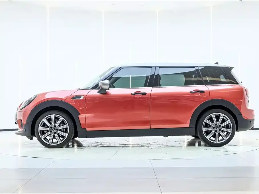 MINI Clubman — фото 8
