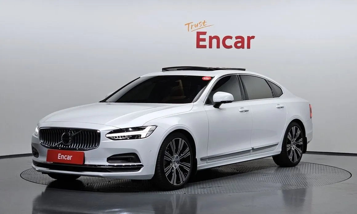 Volvo S90 — фото 1