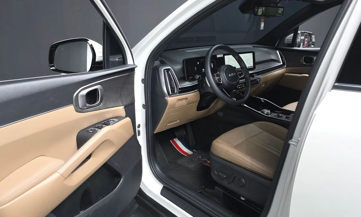 Kia Sorento — фото 9