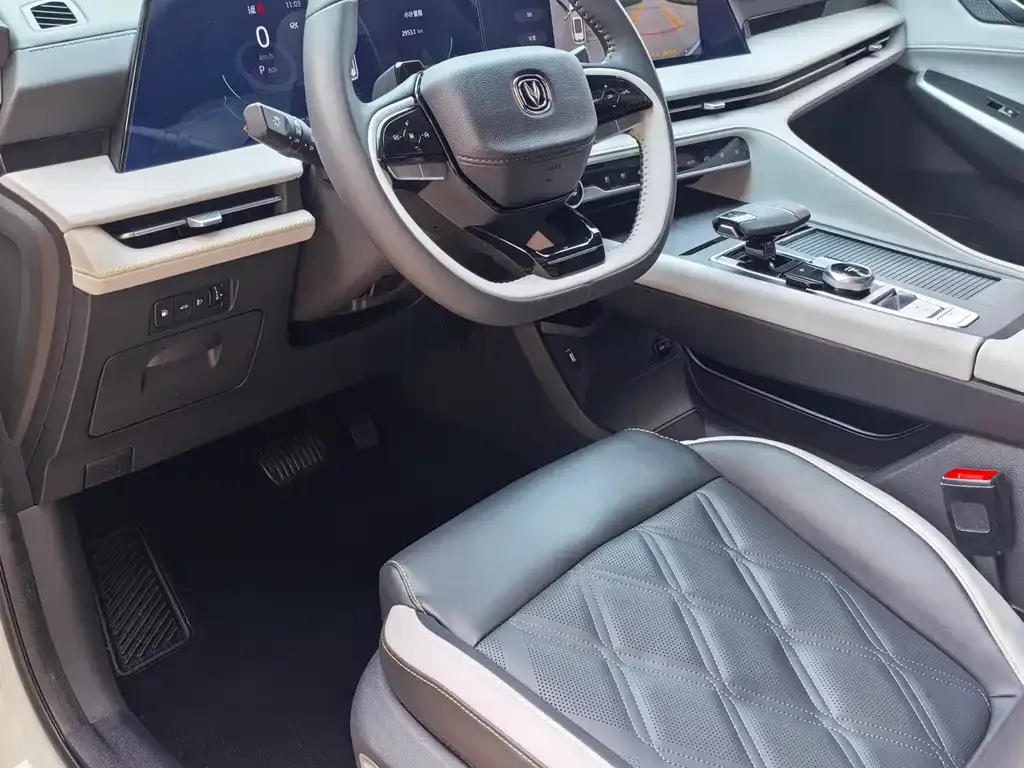 Changan CS75 PLUS — фото 10