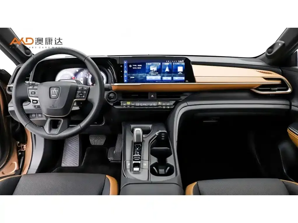 Toyota Crown — фото 10