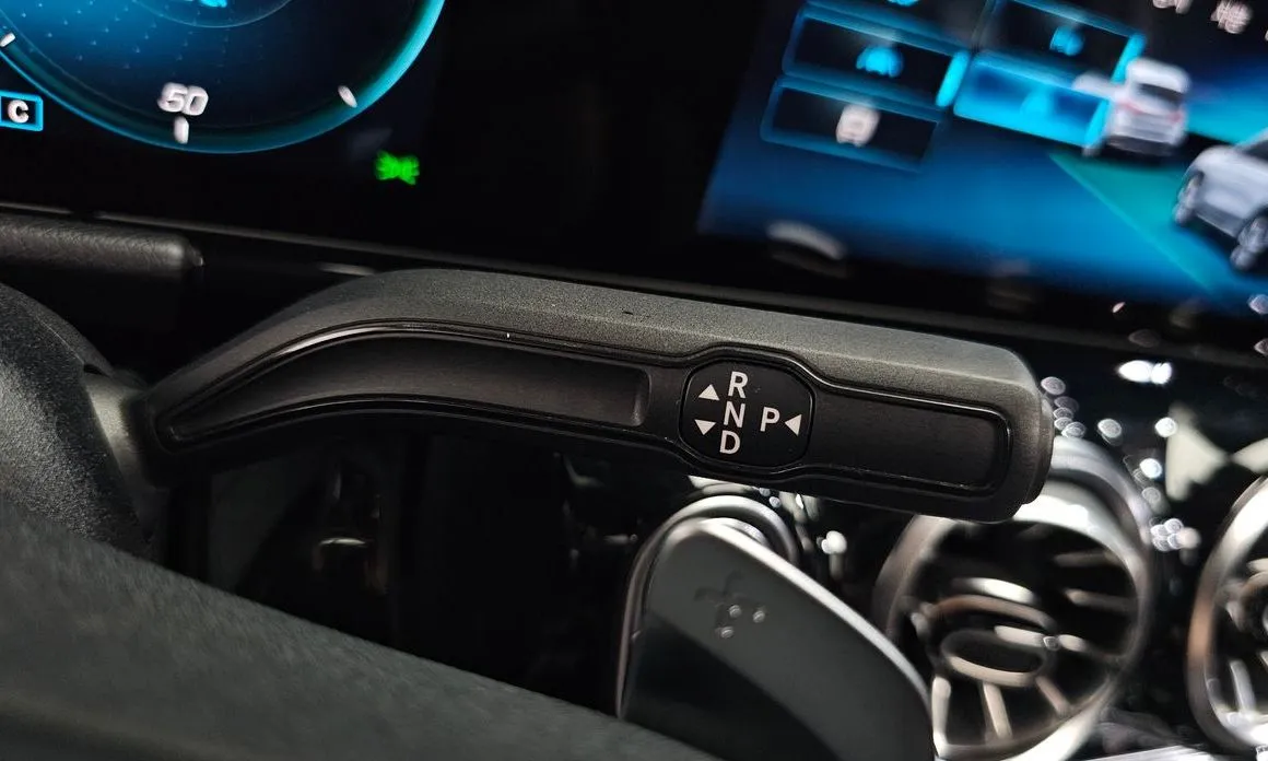 Mercedes-Benz EQA — фото 10