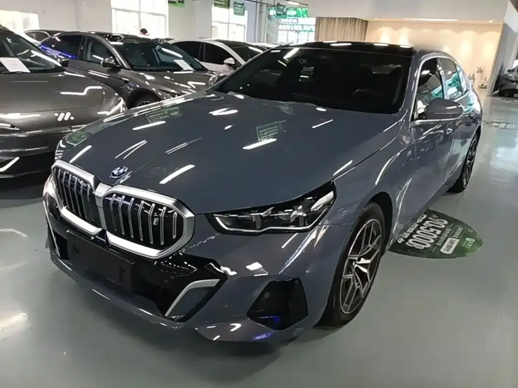 BMW i5 — фото 5